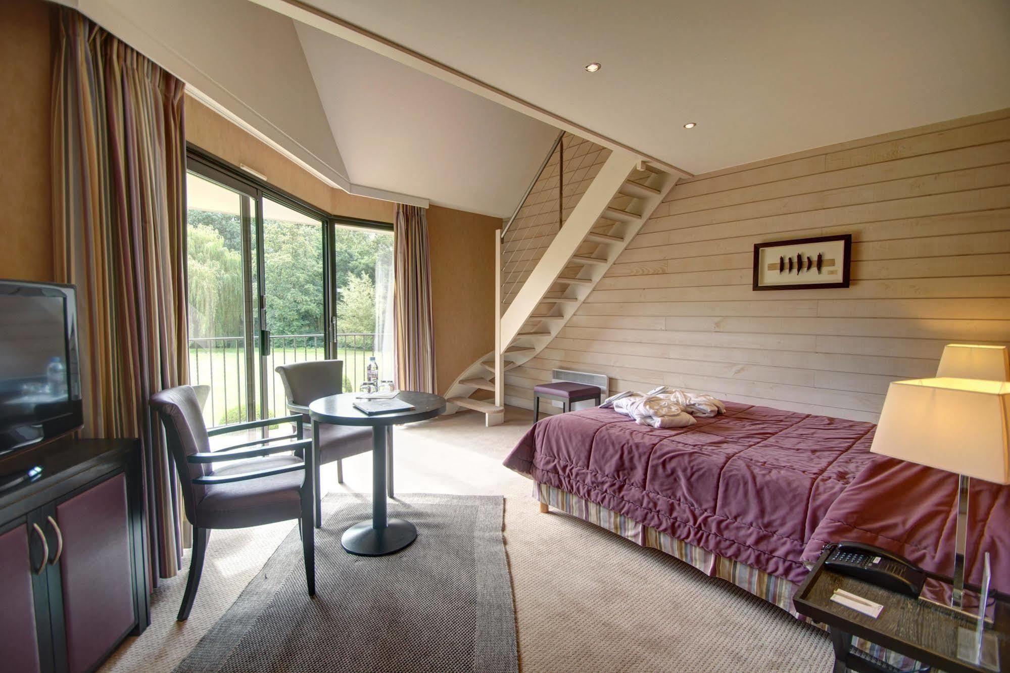 Najeti Hôtel Château Tilques Ngoại thất bức ảnh