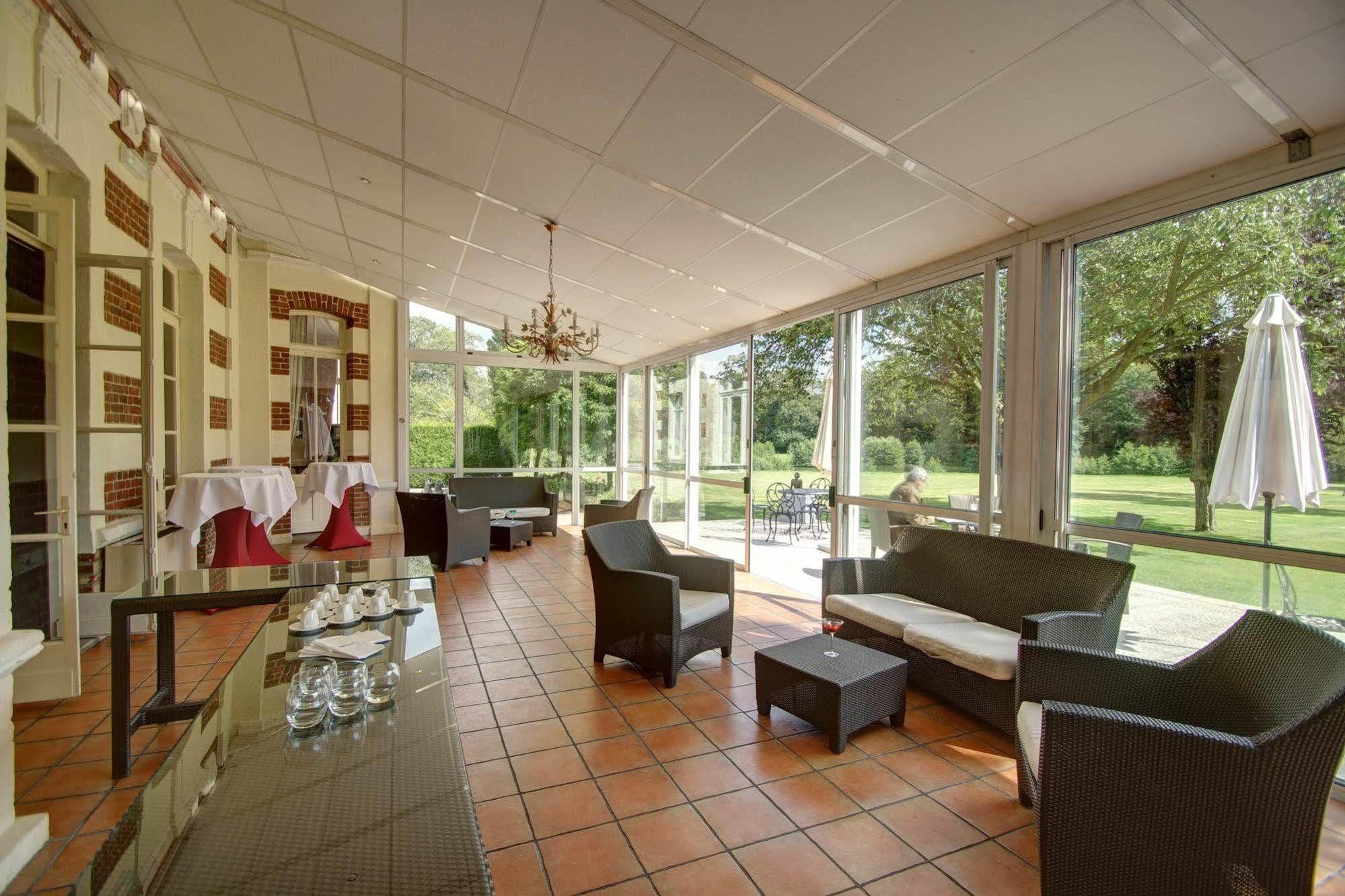 Najeti Hôtel Château Tilques Ngoại thất bức ảnh