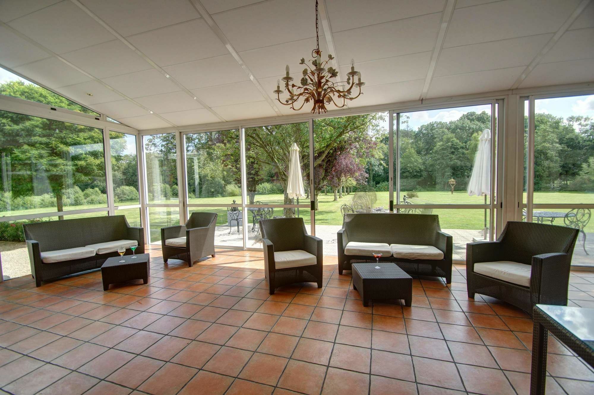 Najeti Hôtel Château Tilques Ngoại thất bức ảnh